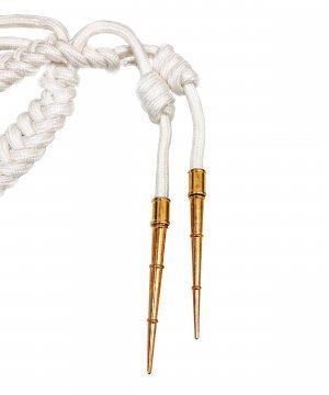 Аксельбант офицерский старший состав 2 наконечника белый &mdash; 2