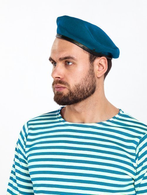 Берет голубой &mdash; 1