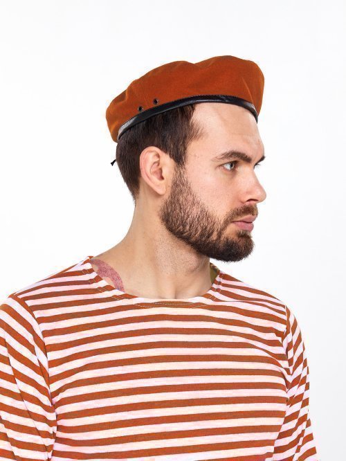 Берет оранжевый &mdash; 3